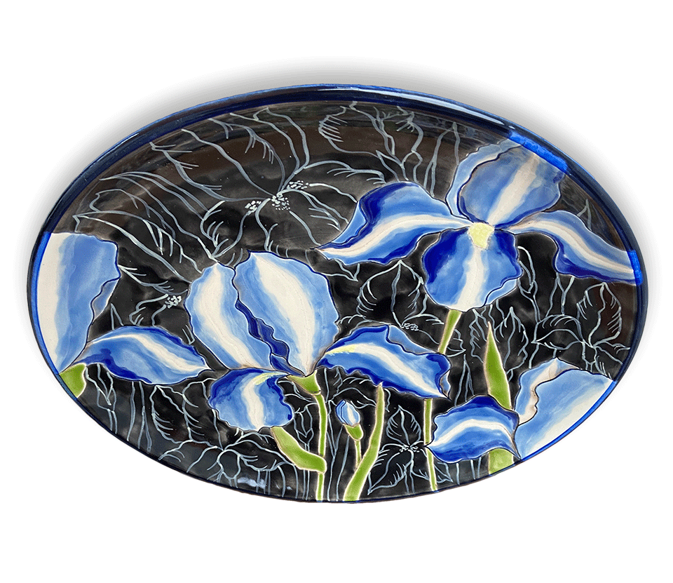 Тарелка Ирис на черном