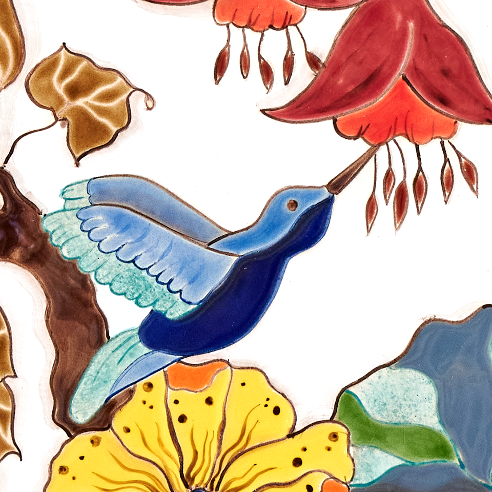 Тарелка Тропики на белом с птицей