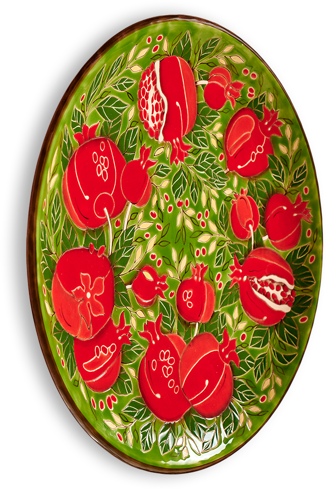 Тарелка Гранаты на зеленом